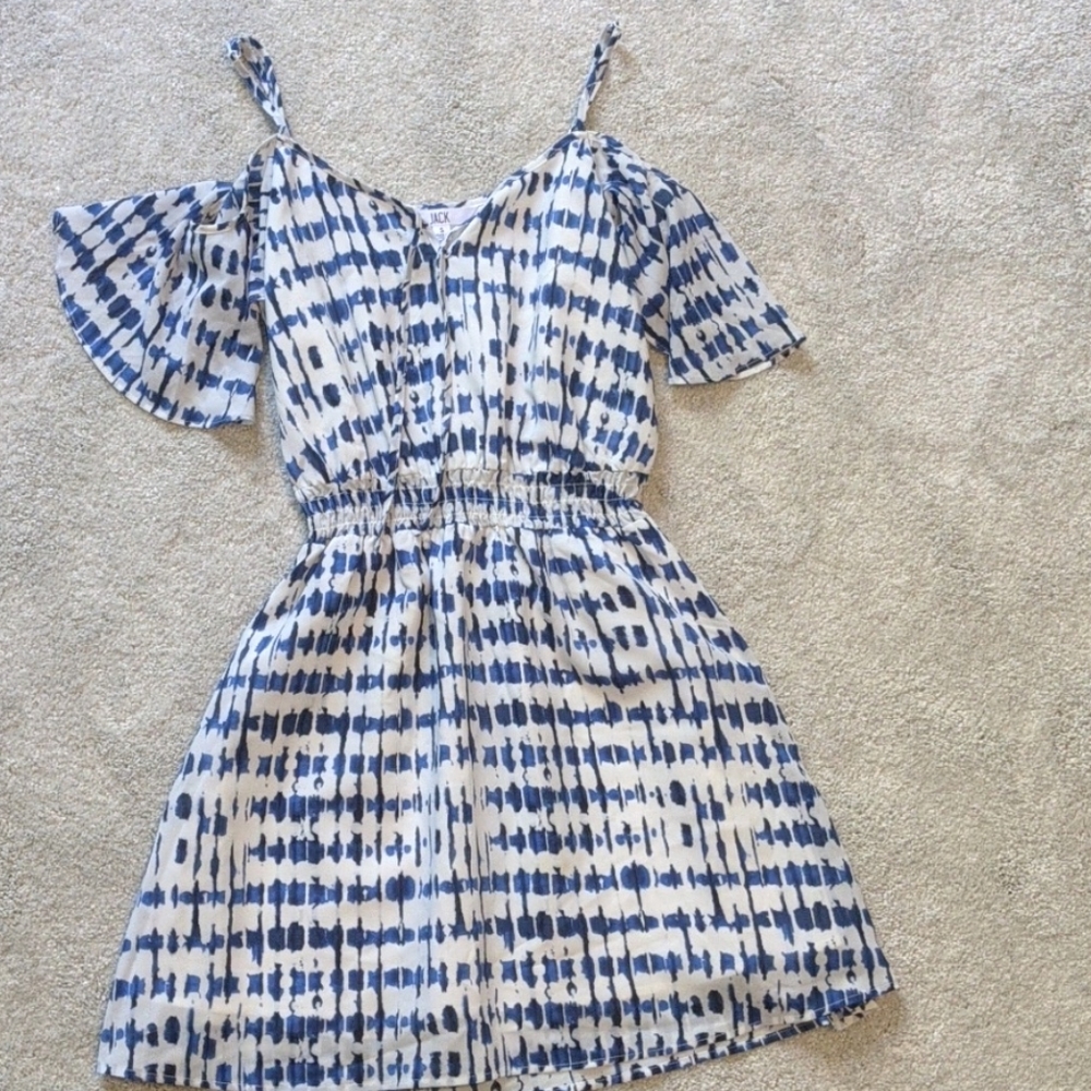 Cold shoulder sun dress